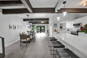 700 E COCO PLUM CR #8 8, Plantation, FL 33324 - MLS#F10509340