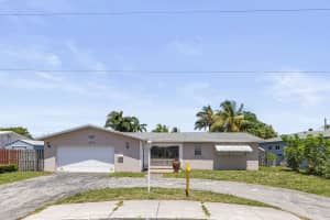 404 SE 7th Ave, Deerfield Beach, FL 33441 Sold 09/12/25