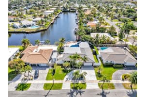 160 SE 3rd Ct, Pompano Beach, FL 33060 Sold 12/12/25