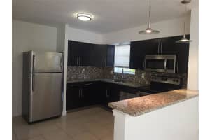 2500 SW 18th Ter 5, Fort Lauderdale, FL 33315 - MLS#F10509430