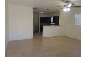 2500 SW 18th Ter 5, Fort Lauderdale, FL 33315 - MLS#F10509430