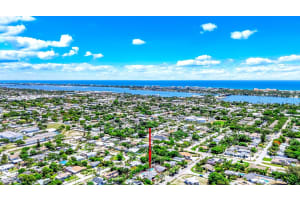 907 W Bloxham Street, Lantana, FL 33462 - MLS#F10509447