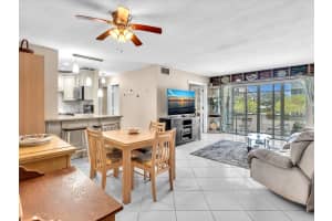3020 NE 16th Ave 204, Oakland Park, FL 33334 - MLS#F10509536