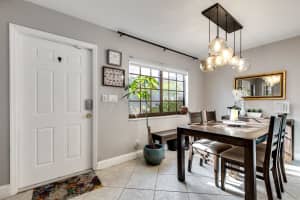 2134 NE 9th Ave 2134, Wilton Manors, FL 33305 - MLS#F10509555