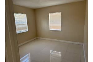 1942 Buchanan St, Hollywood, FL 33020 - MLS#F10509559