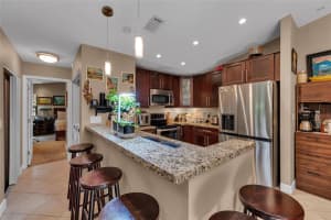 3074 S Oakland Forest Dr 702, Oakland Park