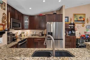 3074 S Oakland Forest Dr 702, Oakland Park, FL 33309 - MLS#F10509582