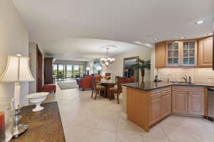 615 N Riverside Dr PH5, Pompano Beach, FL 33062 Sold 11/06/25