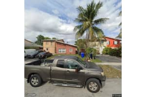 7955 Sw 6th Ct, North Lauderdale