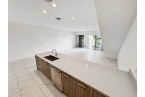 1044 NE 18th Ave 204, Fort Lauderdale, FL 33304 - MLS#F10509672