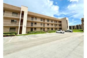 10434 Sunrise Lakes Blvd 110, Sunrise, FL 33322 Sold 10/15/25