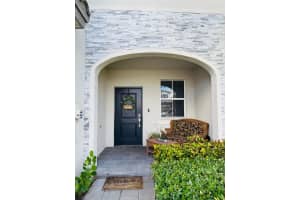 1125 SE 27th Terrace, Homestead, FL 33035 Sold 08/13/25