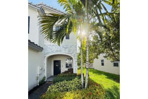 1125 SE 27th Terrace, Homestead, FL 33035 Sold 08/13/25