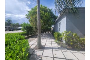 1345 NE 15th Ave, Fort Lauderdale, FL 33304 - MLS#F10509730