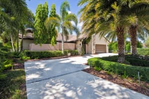 9700 NW 10th St, Plantation, FL 33322 Sold 08/12/25