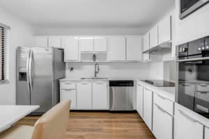 170 Lakeview Dr 203, Weston, FL 33326 - MLS#F10509788