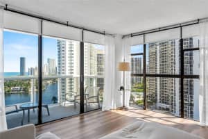 20515 E Country Club Dr 1848, Aventura