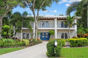 33 Rio Vista Dr, Stuart