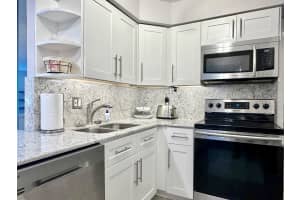 5301 NW 2nd Avenue 408, Boca Raton, FL 33487 - MLS#F10509847