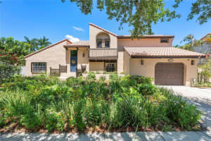 2920 E Aviary Dr, Cooper City, FL 33026 Sold 09/04/25