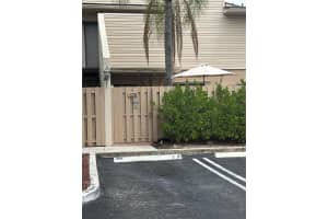 614 Executive Center Dr 106, West Palm Beach
