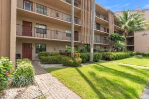 7340 Lake Circle Dr 301, Margate
