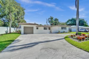 2111 NE 35th St, Lighthouse Point, FL 33064 - MLS#F10510950