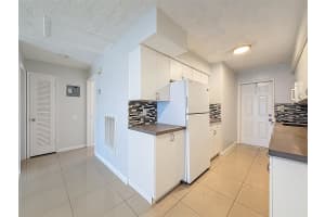 4421 Poinciana St 4, Fort Lauderdale, FL 33308 - MLS#F10510965