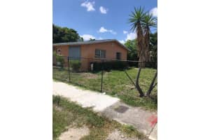 3061 Nw 2nd St, Fort Lauderdale