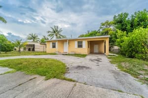 924 NW 11th Pl, Fort Lauderdale, FL 33311 Sold 08/26/25
