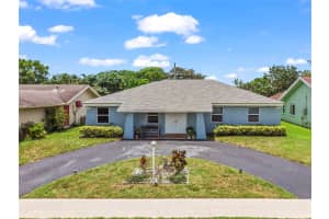 7412 SW 14th Pl, North Lauderdale, FL 33068 - MLS#F10510982