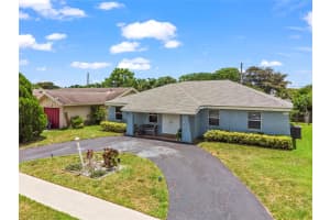7412 SW 14th Pl, North Lauderdale, FL 33068 - MLS#F10510982