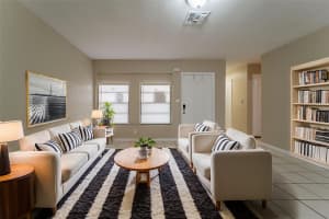 6660 Allen Street, Hollywood, FL 33024 - MLS#F10511046