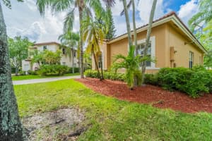 6051 NW 41st Dr, Coral Springs, FL 33067 Sold 09/08/25