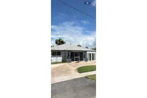 136 SE 2nd Ct, Dania Beach, FL 33004 - MLS#F10511083