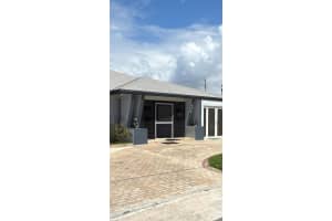 136 SE 2nd Ct, Dania Beach, FL 33004 - MLS#F10511083
