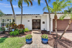 4711 Bayview Dr, Fort Lauderdale, FL 33308 - MLS#F10511110