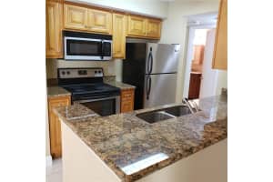 5612 Rock Island Rd 165, Tamarac