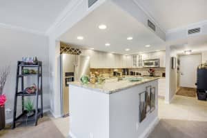 525 N Ocean Blvd 424, Pompano Beach, FL 33062 Sold 09/24/25