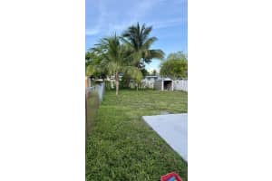 408 NW 5th Ter, Hallandale Beach, FL 33009 Sold 08/29/25