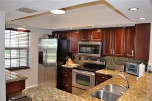 3850 Oaks Clubhouse Dr 405, Pompano Beach, FL 33069 Sold 08/29/25