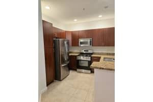 2925 NW 126th Ave 212-1, Sunrise, FL 33323 - MLS#F10511171