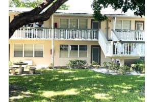 218 Farnham J 218, Deerfield Beach