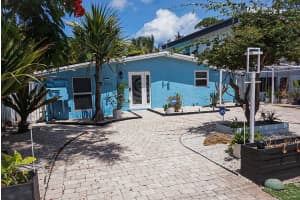 2506 NE 6th Ave, Wilton Manors, FL 33305 - MLS#F10511209