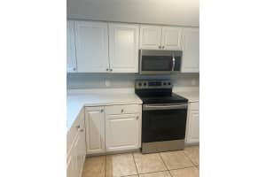 537 6th St, Vero Beach, FL 32962 - MLS#F10511216