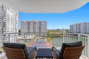 18081 Biscayne Blvd 902-4, Aventura, FL 33160 Sold 08/29/25