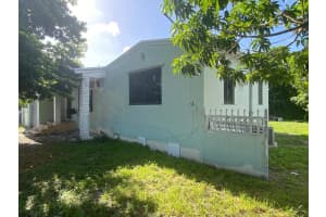 MLS# F10511301, Miami, Florida 33168