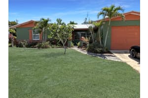 1533 NE 24th St, Jensen Beach, FL 34957 Sold 08/04/25