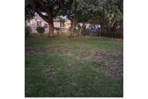 832 NW 16th Ter, Fort Lauderdale, FL 33311 Sold 11/17/25