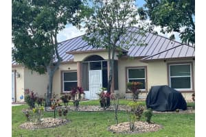 1752 SW Starman Ave, Port Saint Lucie, FL 34953 - MLS#F10511402